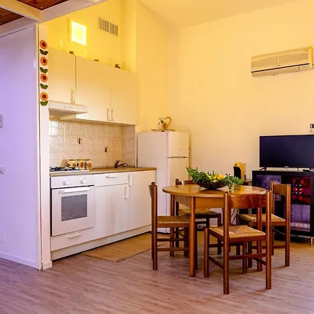 Apartment Calarosa Giardini Naxos